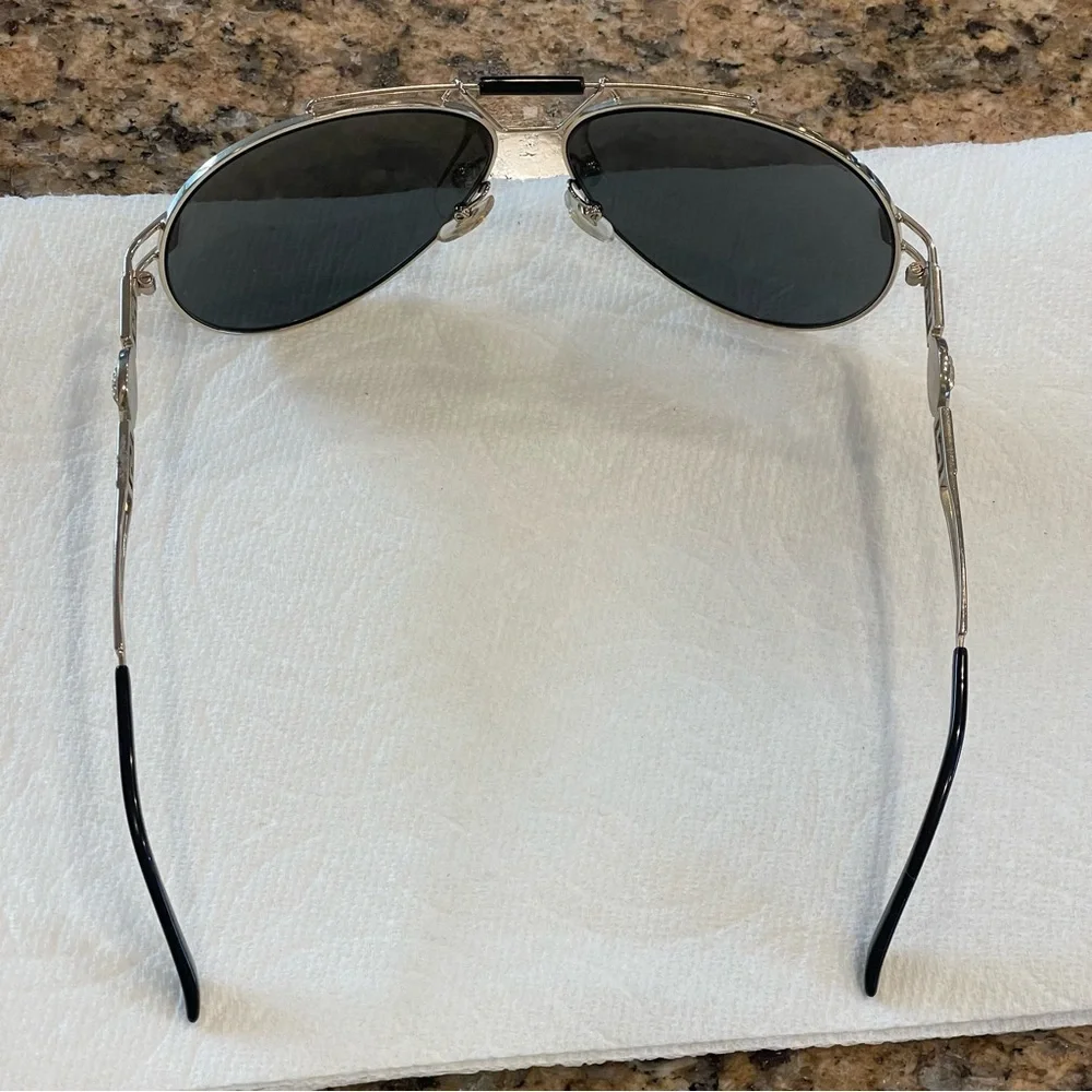 EUC authentic Versace womens sunglasses pilot aviator gold Medusa metal​